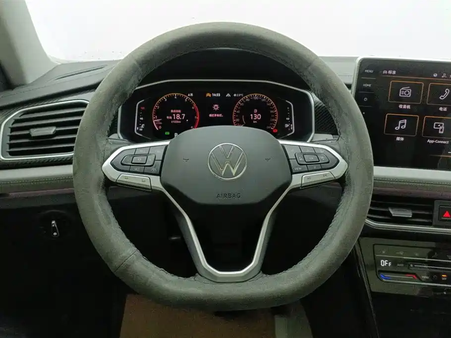 Volkswagen Tayron 2024 300TSI 2WD Luxury Plus Advanced фото 15