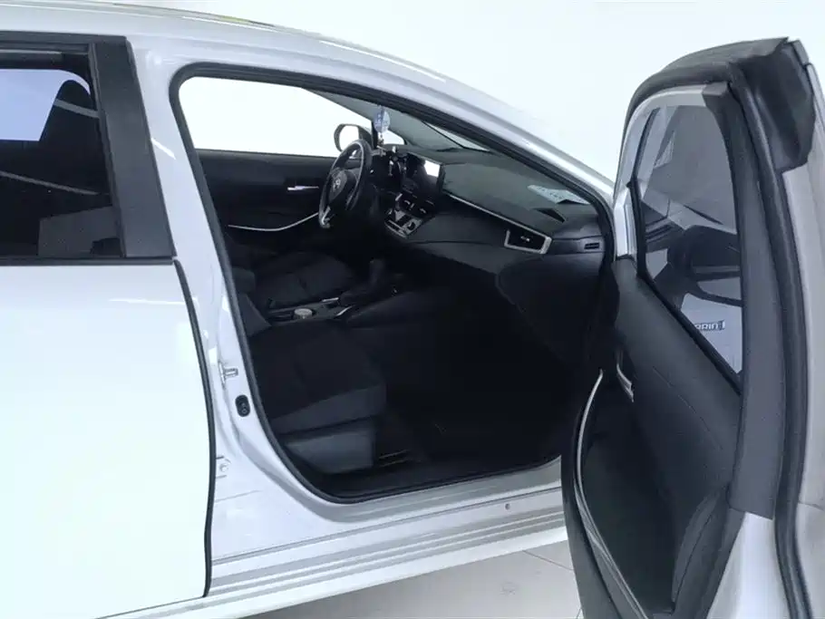 Toyota Corolla 2023 1.8L Smart Hybrid Dual Engine Elite Edition фото 8