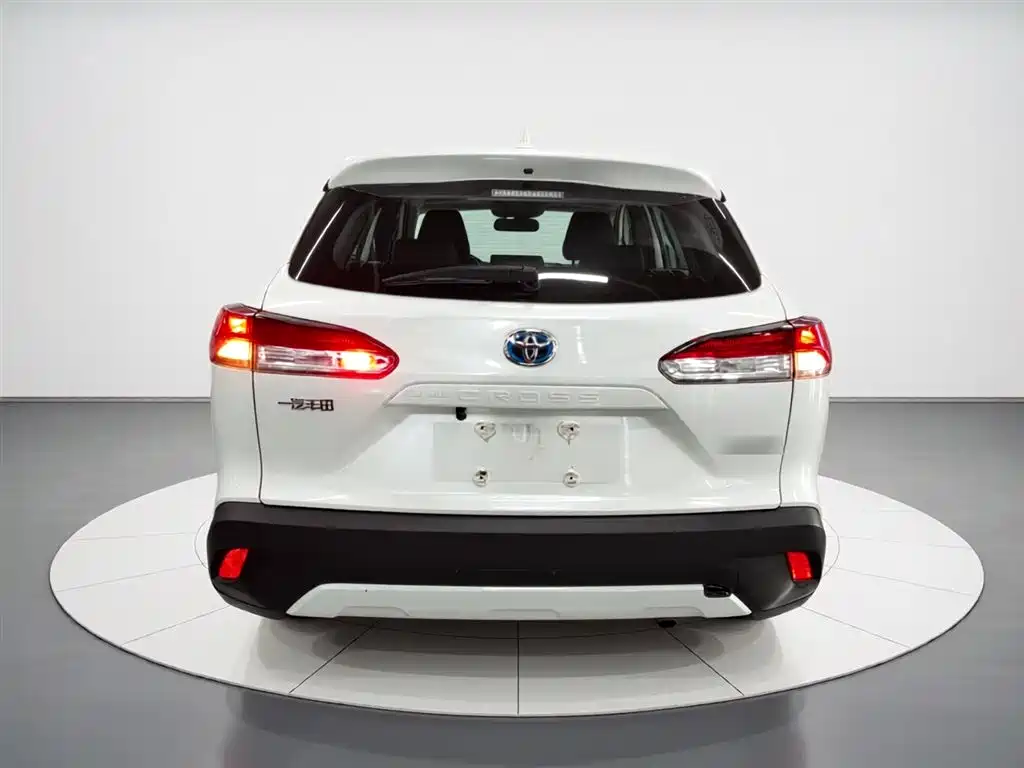 Toyota Corolla Cross 2023 Hybrid 2.0L Pioneer Edition фото 6