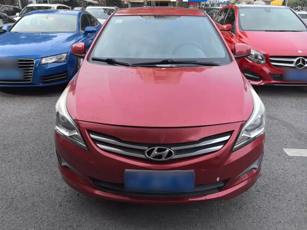 Hyundai Verna 2014 1.4L Automatic Fashion GS фото 3