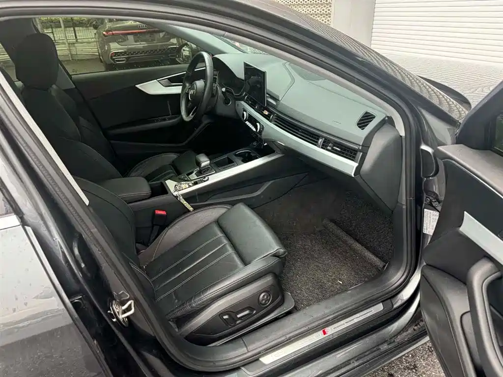 Audi A4L 2020 40 TFSI Fashion Dynamic Edition фото 14