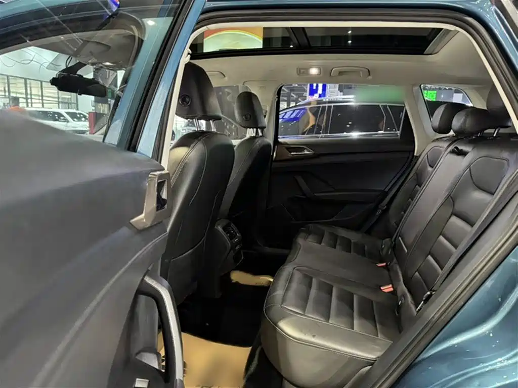 Volkswagen Tharu 2019 280TSI FWD Luxury Edition China VI фото 18