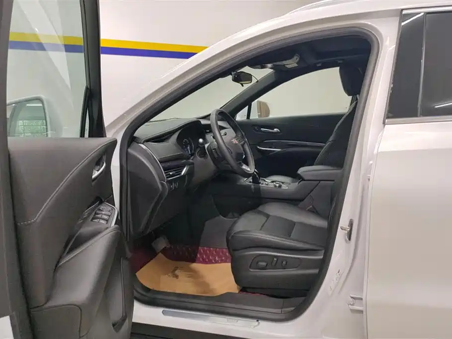 Cadillac XT4 2021 28T FWD Technology Edition фото 9