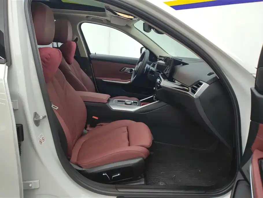BMW 3 Series 2024 325Li M Sport Shadowline Package фото 8