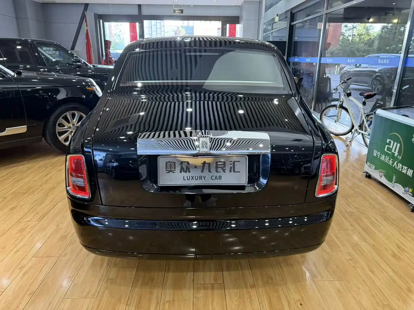 Rolls-Royce Phantom 2013 2013 6.7L Extended Wheelbase (EWB)