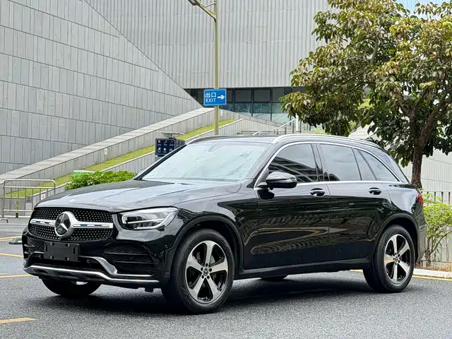 Mercedes-Benz GLC 2022 Facelift GLC 260 L 4MATIC Dynamic — фото 1
