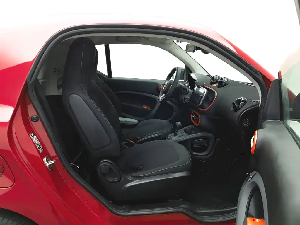 smart fortwo 2019 2019 0.9T 66kW Hardtop Wind Edition China VI