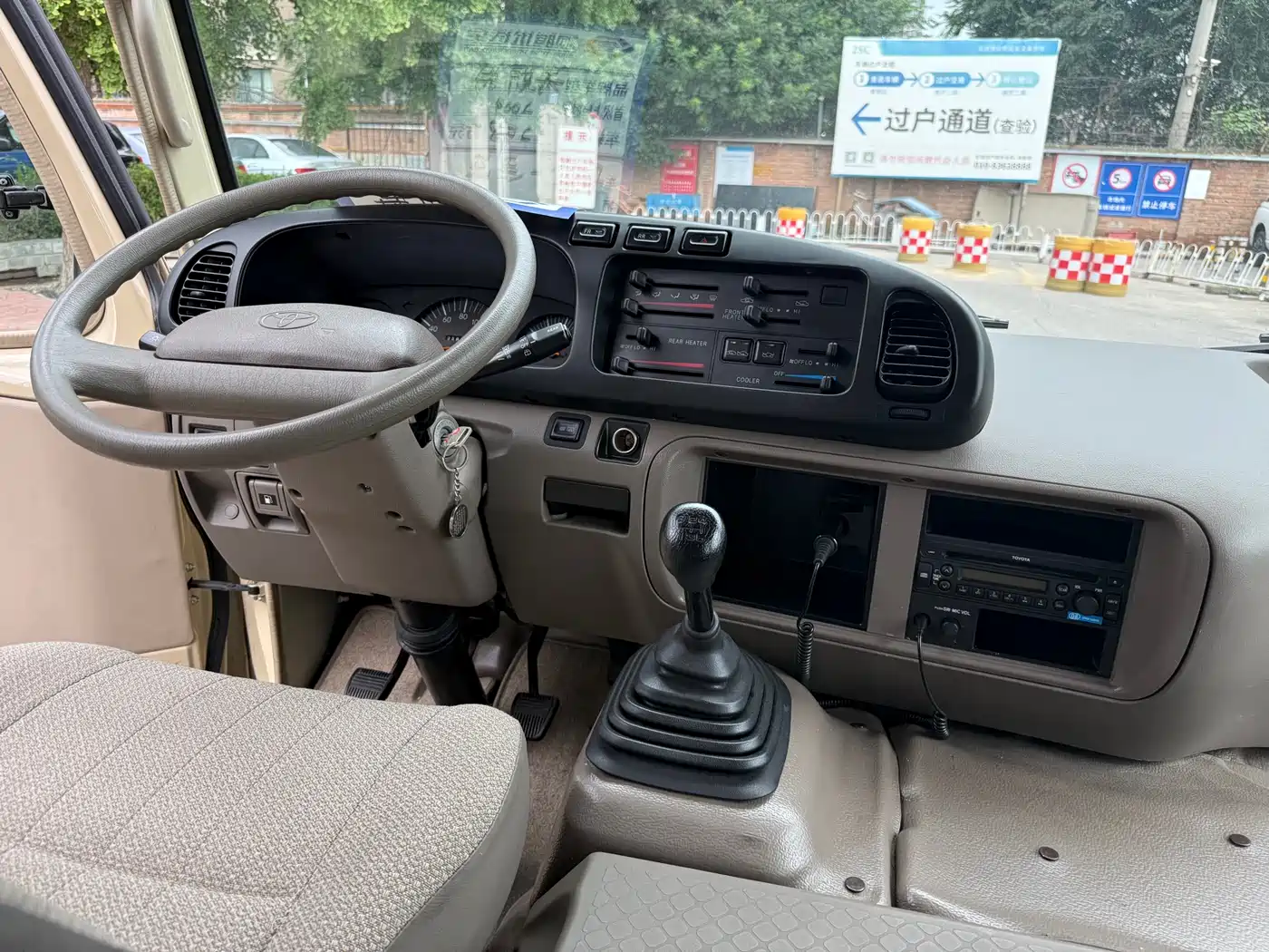 Toyota Coaster 2007 2.7L Gasoline Premium Upgrade Edition 23-seater фото 25