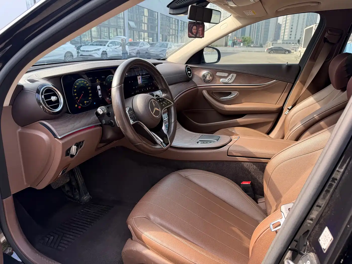 Mercedes-Benz E-Class 2021 E 300 L Fashion фото 4