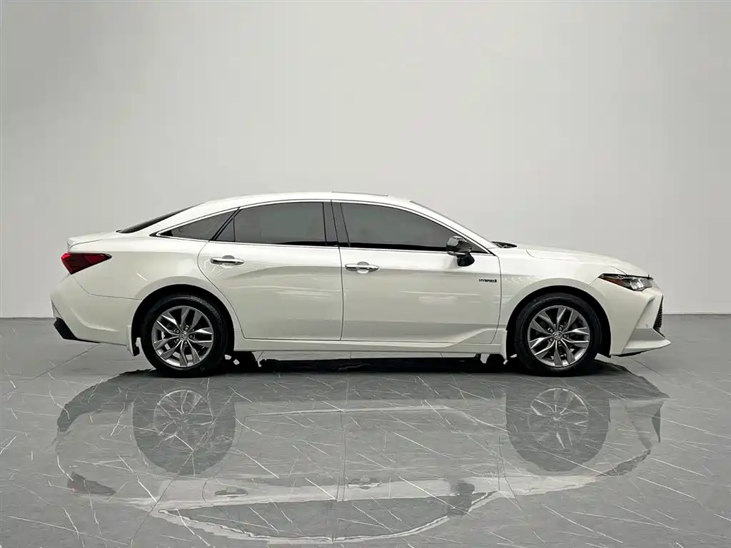 Toyota Avalon 2019 Hybrid 2.5L Luxury Edition China VI фото 7
