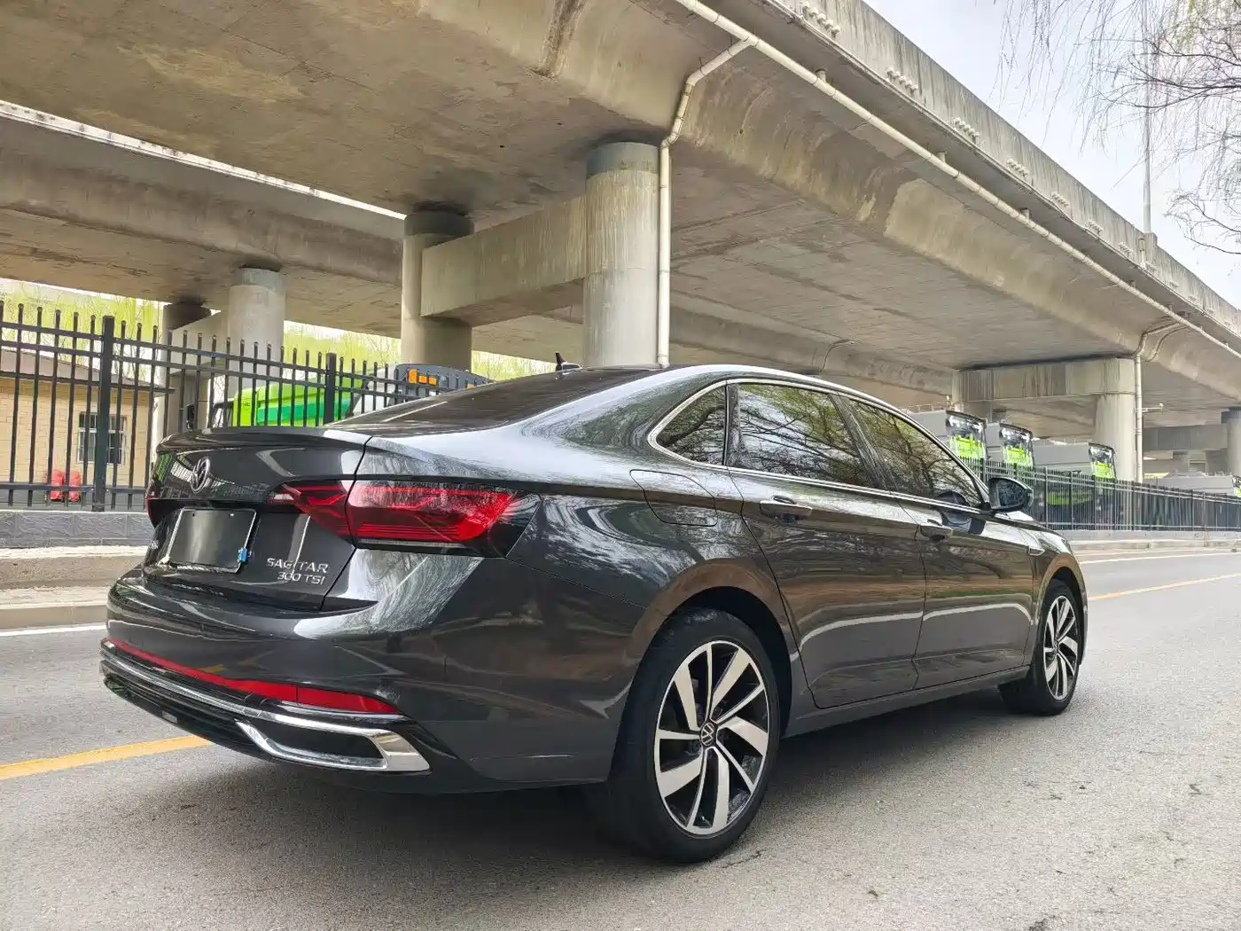Volkswagen Sagitar 2024 300TSI DSG Surpass Edition фото 9
