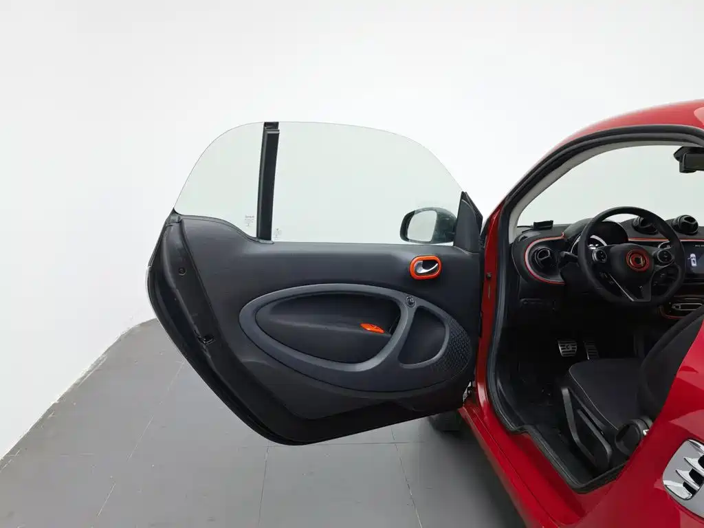smart fortwo 2019 2019 0.9T 66kW Hardtop Wind Edition China VI