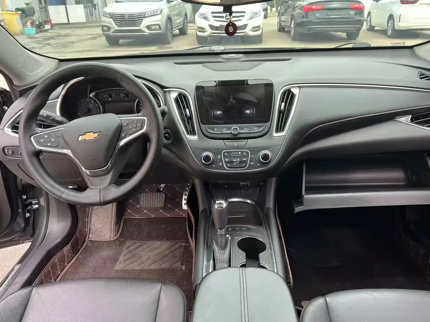 Chevrolet Malibu XL 2017 1.5T Auto Enjoyment Edition фото 6