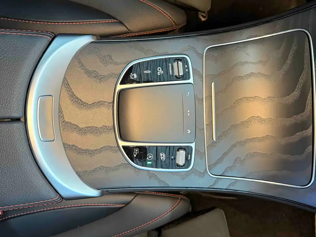 MERCEDES-BENZ GLC AMG