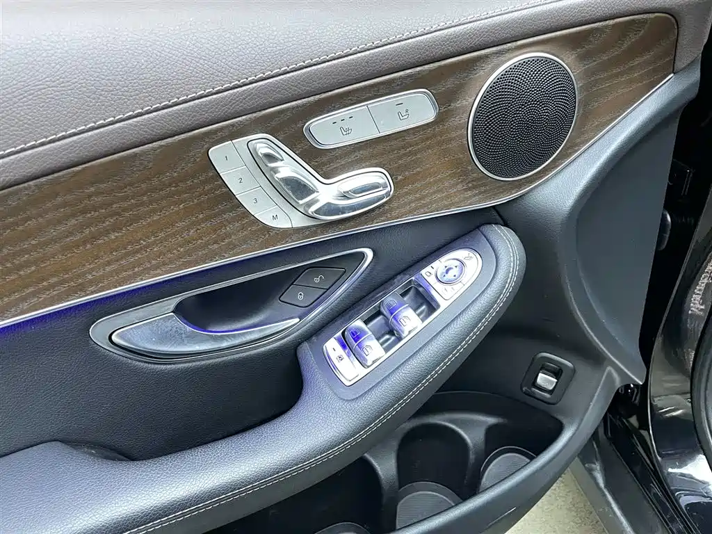 Mercedes-Benz GLC 2021 GLC 260 L 4MATIC Luxury фото 12