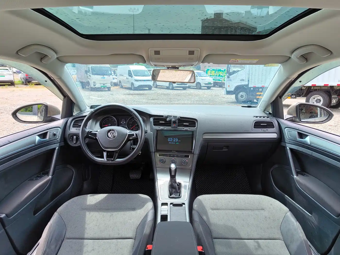 Volkswagen Golf 2016 230TSI Automatic Comfort фото 8