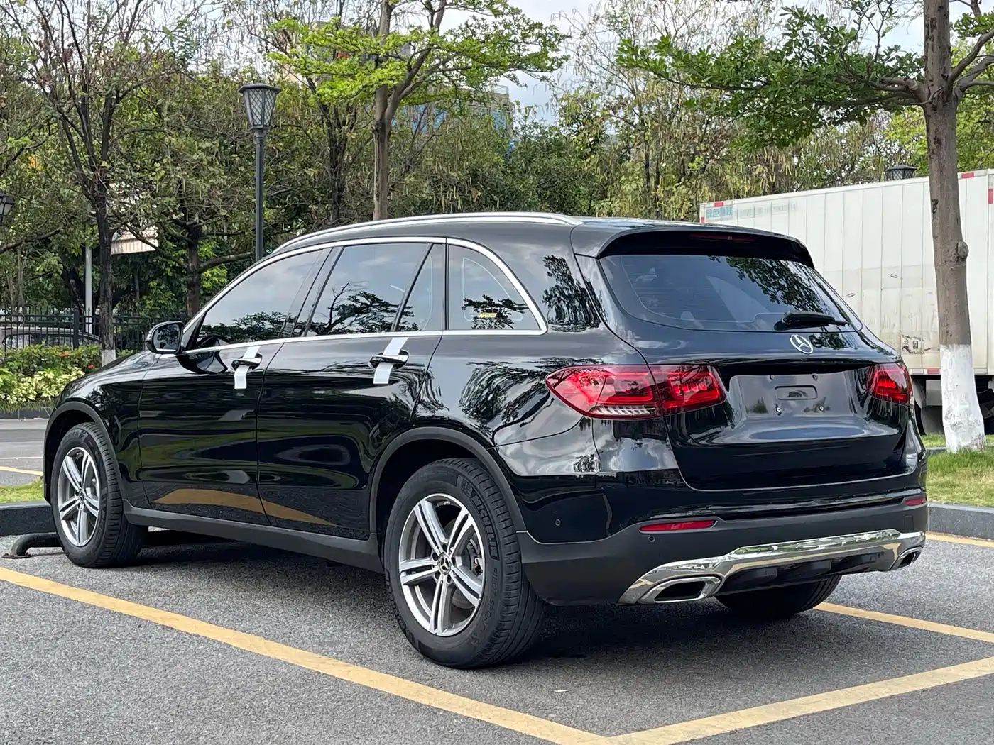 Mercedes-Benz GLC 2021 GLC 260 L 4MATIC Sporty фото 6