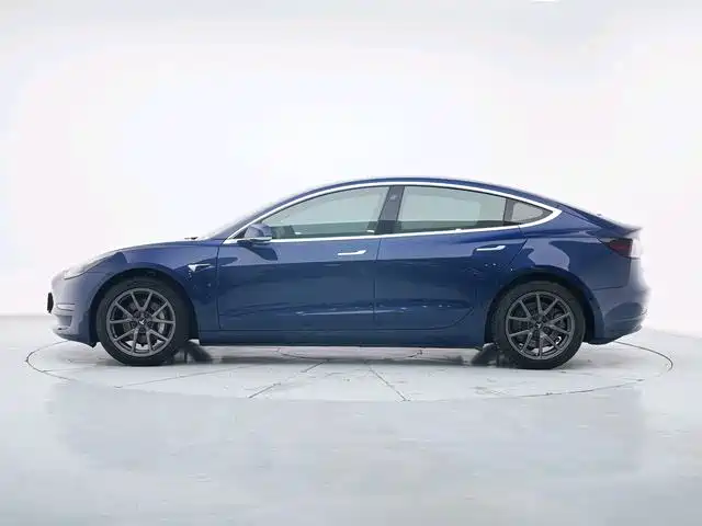 TESLA MODEL 3 (IMPORTED)