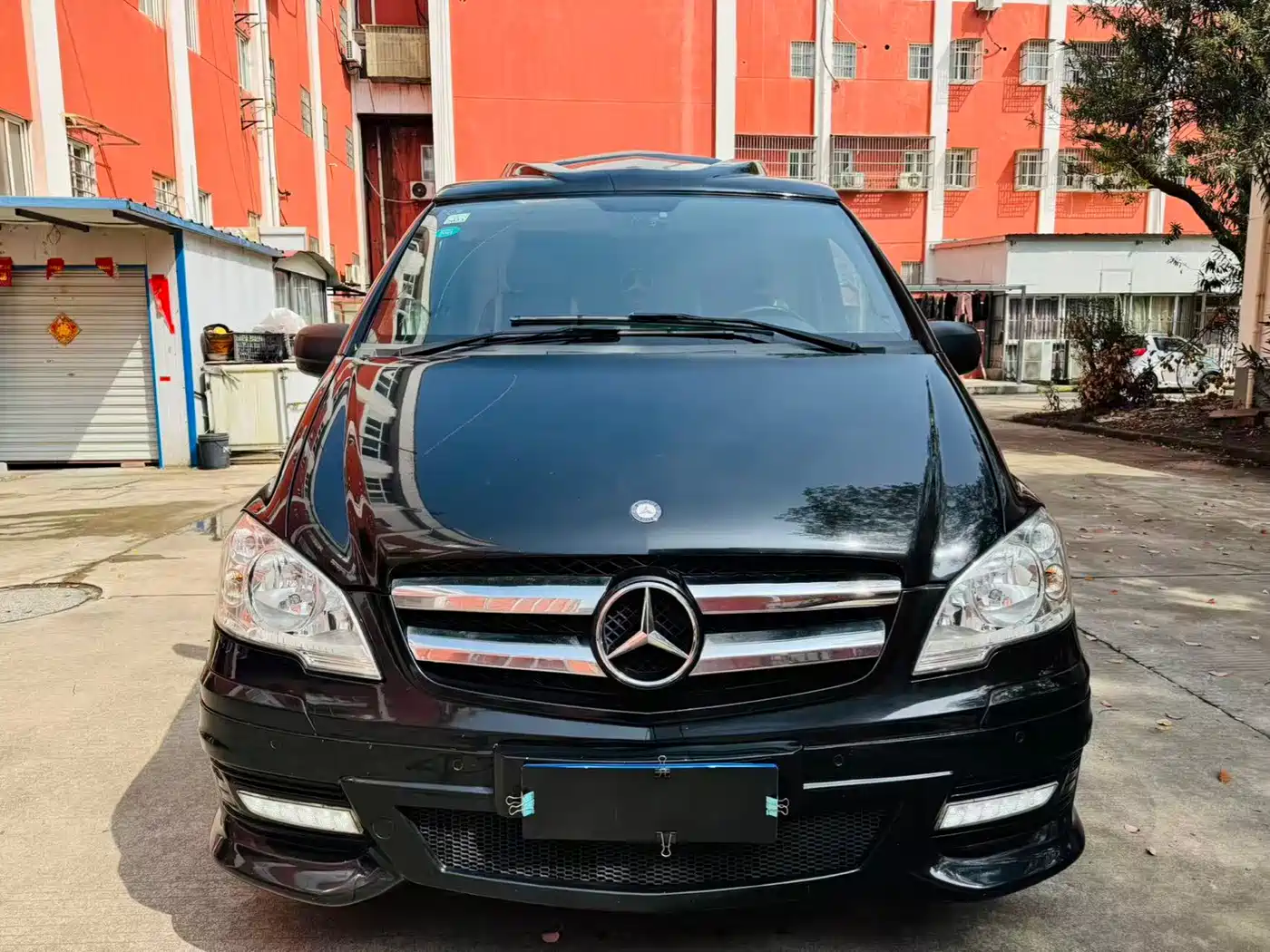 Mercedes-Benz Vito 2013 Model 3.0L Elite Edition фото 2