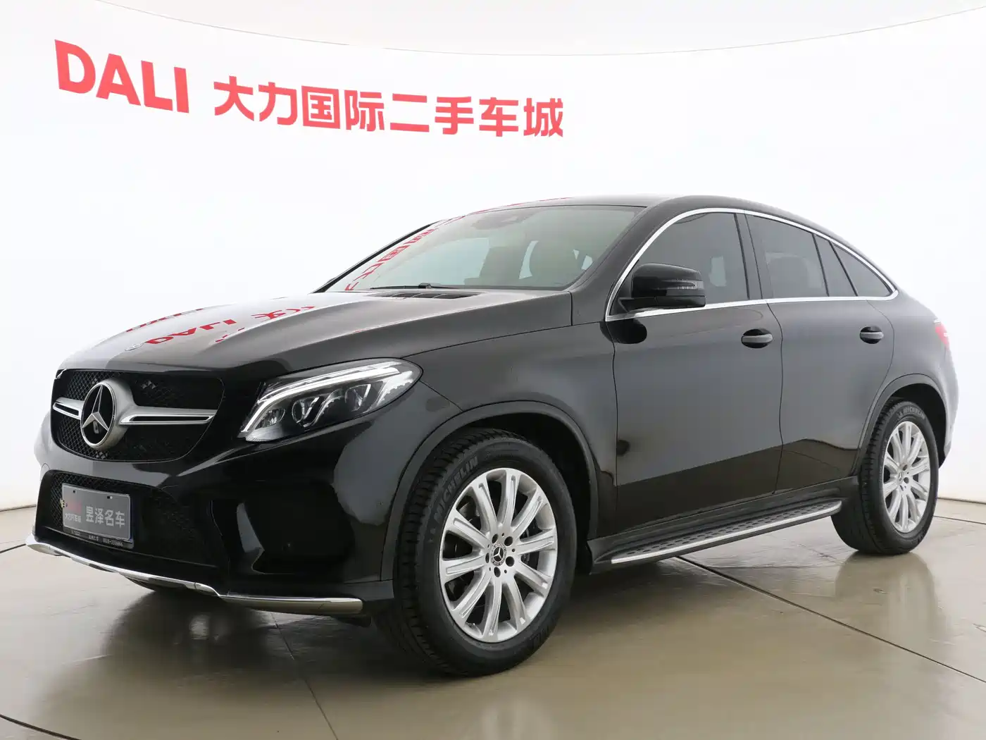 Mercedes-Benz GLE Coupe 2017 GLE 320 4MATIC Coupe SUV