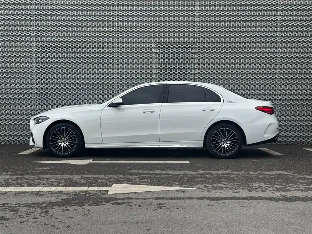 Mercedes-Benz C-Class 2023 C 260 L Sport фото 2
