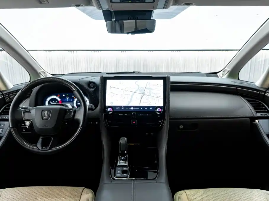 Toyota Vellfire 2023 2024 Crown Hybrid 2.5L Executive Premium Edition