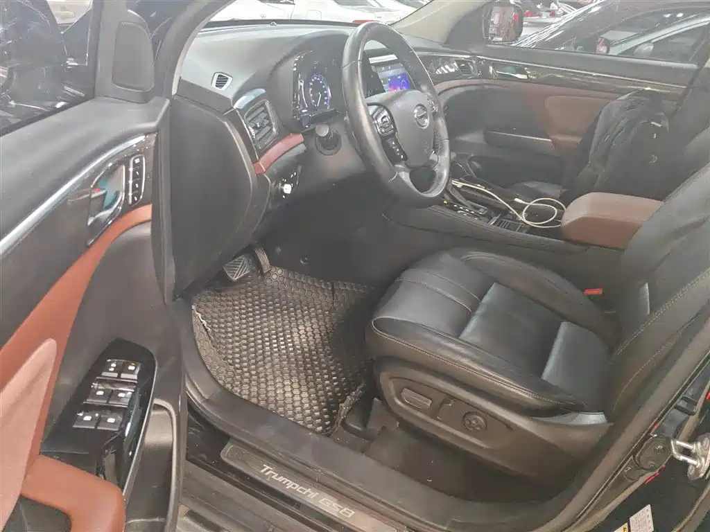 GAC Trumpchi Trumpchi GS8 2017 320T 2WD Luxury Smart Connect (7-seater) фото 16