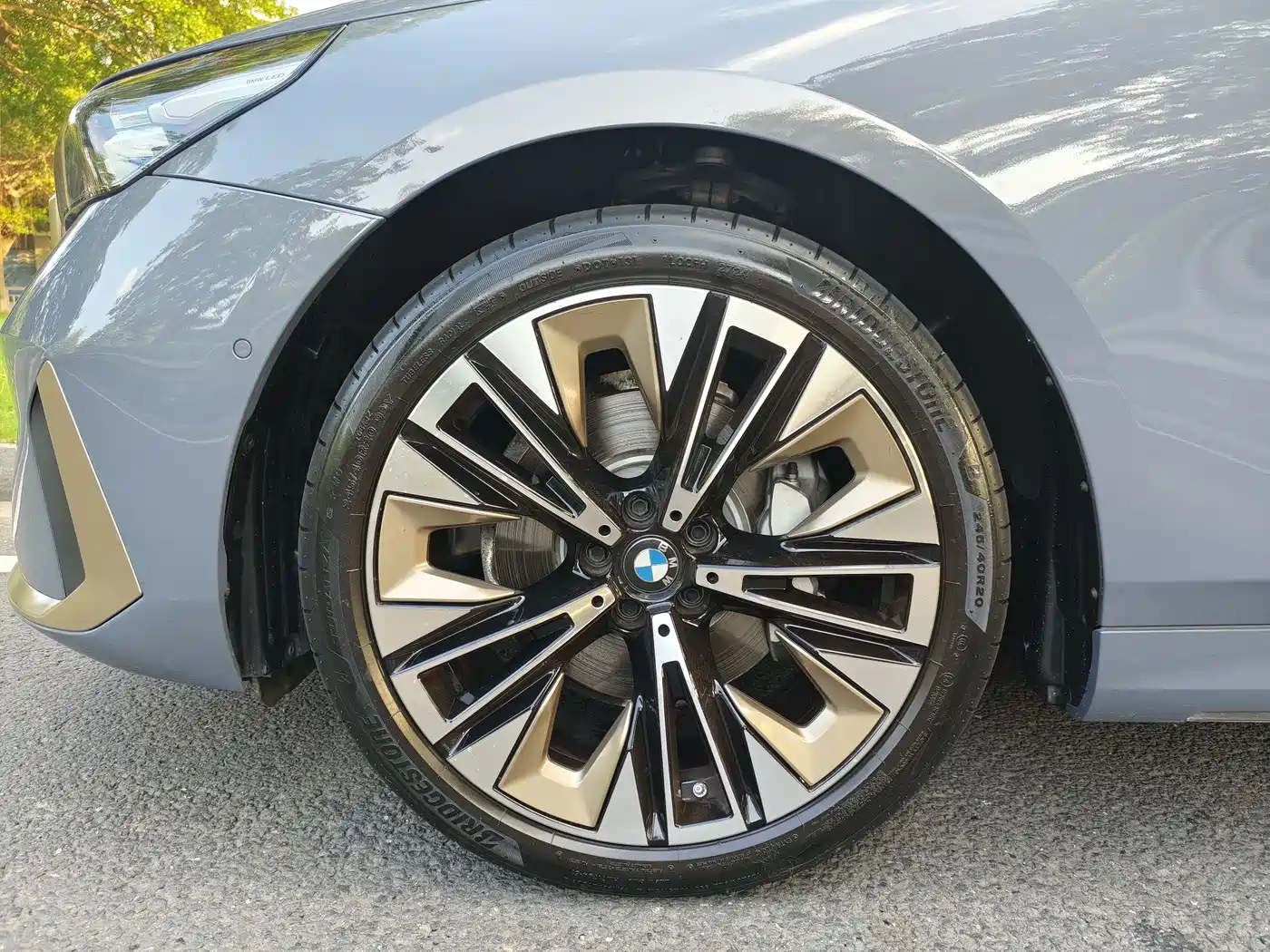 BMW 5 Series 2025 530Li Premium Luxury Package фото 29