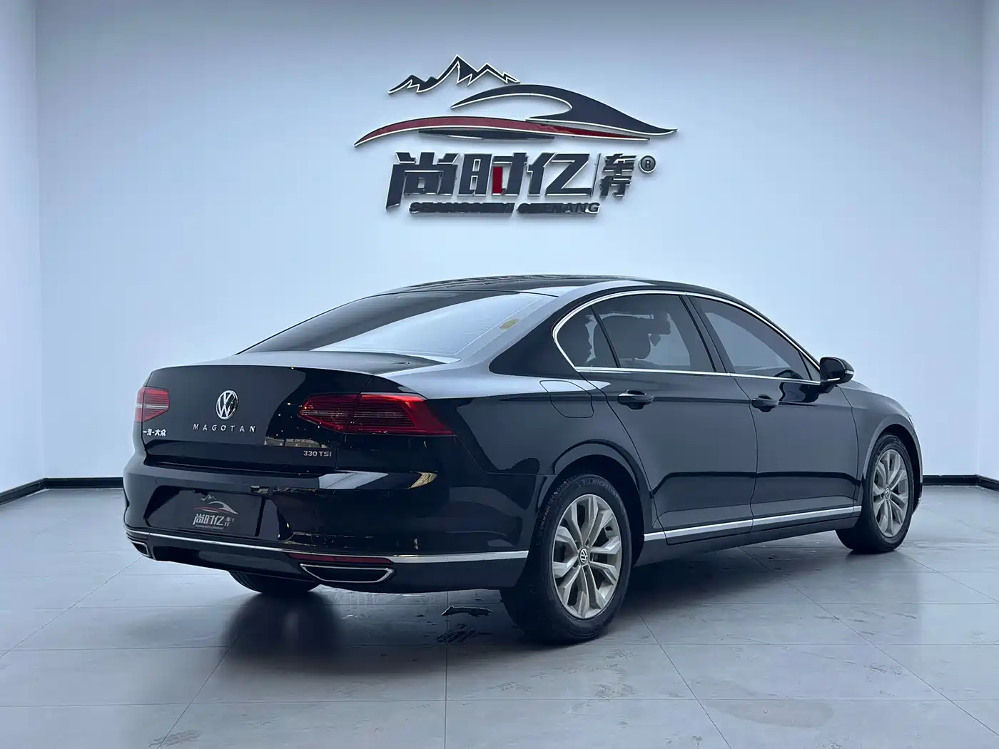 Volkswagen Magotan 2017 330TSI DSG Luxury фото 6