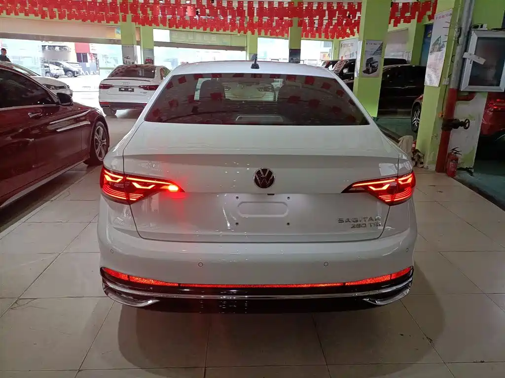 Volkswagen Sagitar 2023 280TSI DSG Beyond Lite фото 6