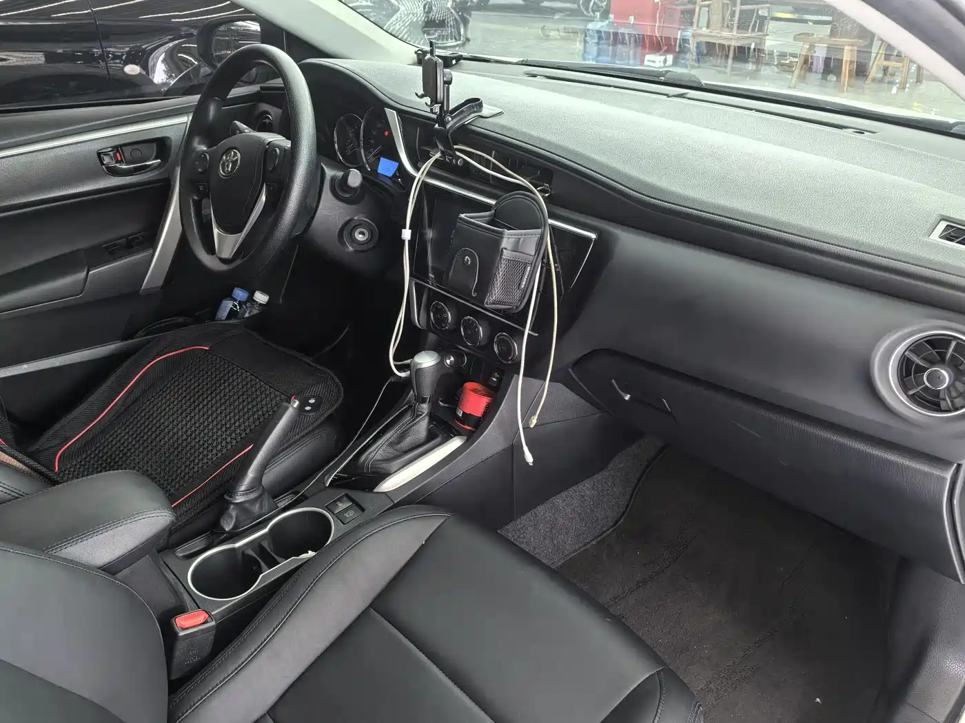 Toyota Levin 2017 Facelift 185T CVT Elite (China V) фото 7
