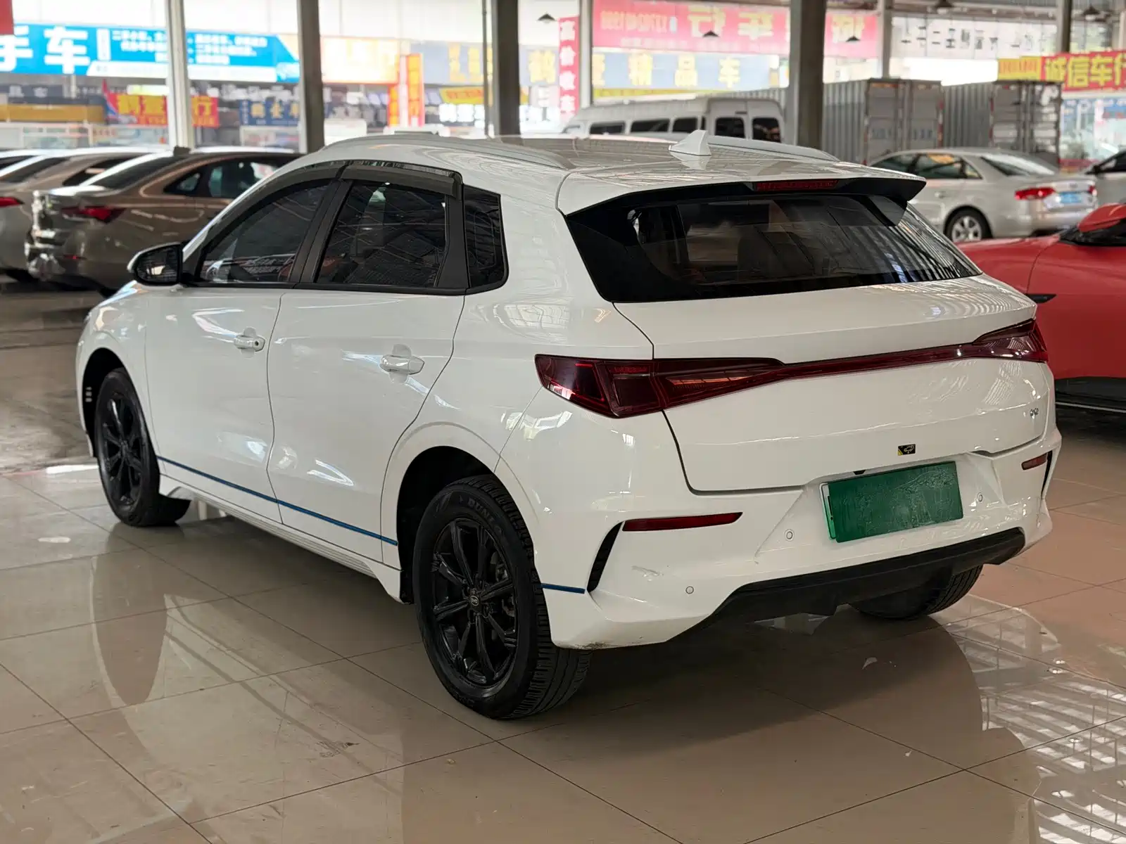 Фото 8 - BYD e2
