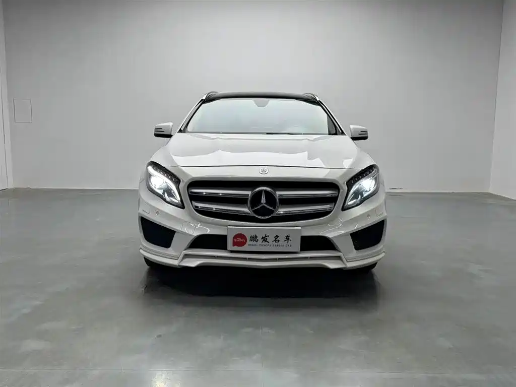 Mercedes-Benz GLA 2016 GLA 200 Fashion фото 2
