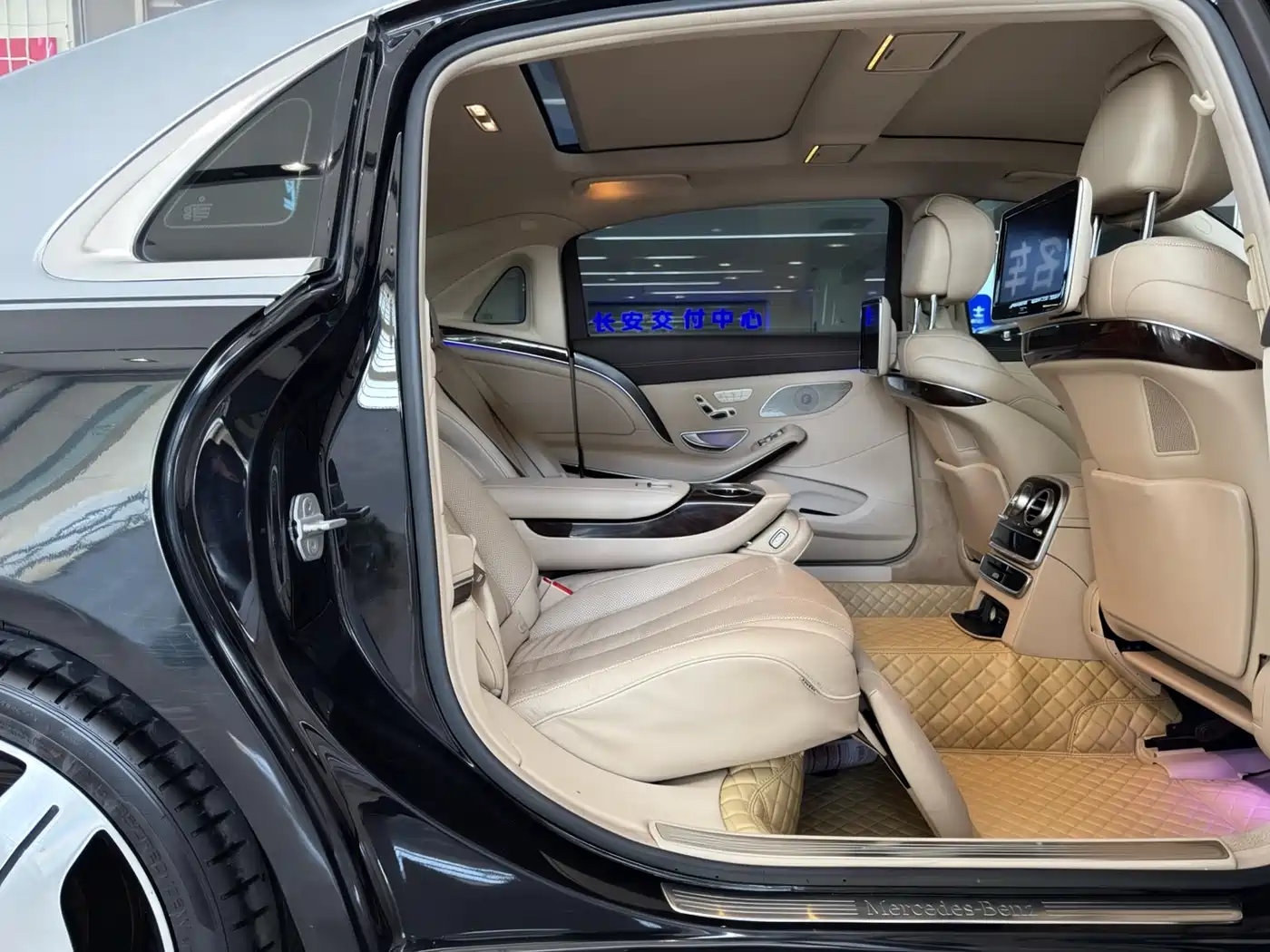 Mercedes-Benz Maybach S-Class 2015 S 400 4MATIC фото 13