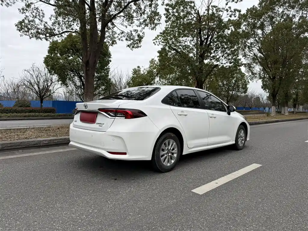 Toyota Corolla 2021 1.2T S-CVT Elite Edition фото 25