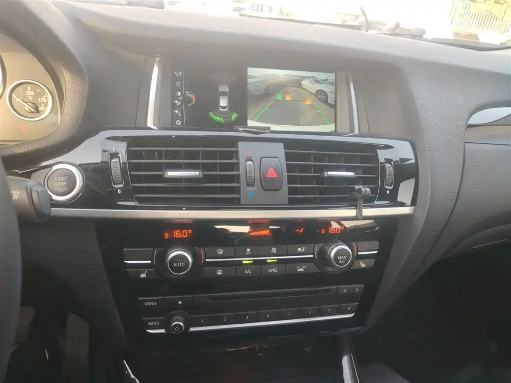 BMW X4 2014 xDrive20i X Design Package фото 12