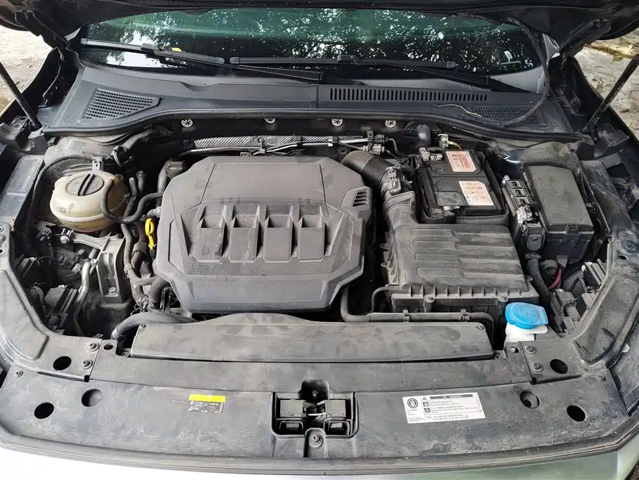 Volkswagen Passat 2022 330TSI Luxury Edition фото 10