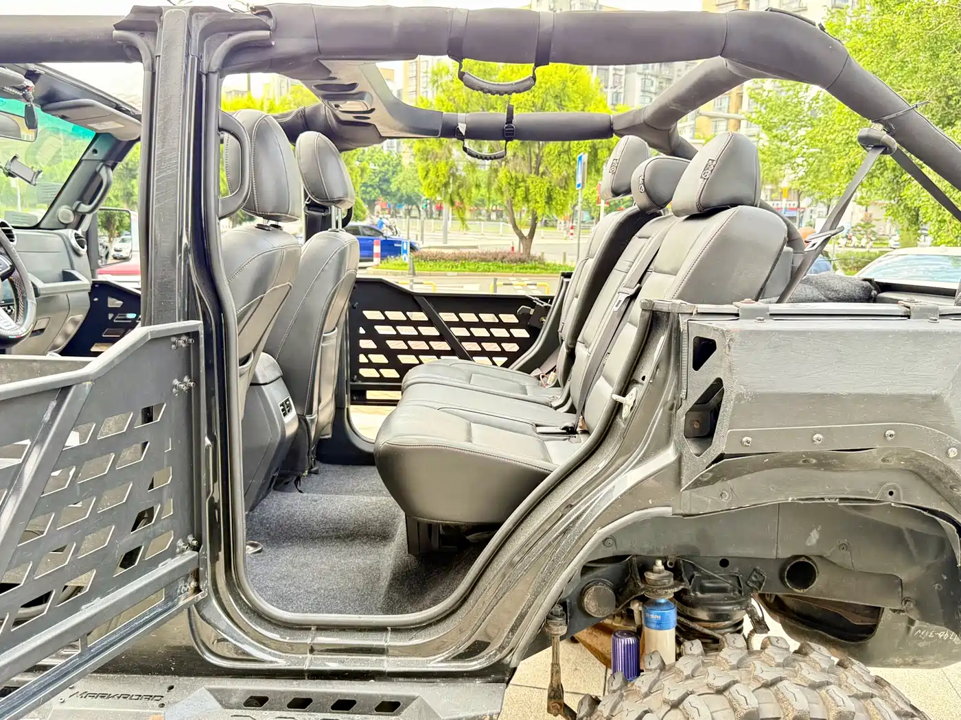 BAIC ORV Beijing Offroad BJ40 2017 40L 2.3T Automatic 4WD China Rally Champion Edition фото 8