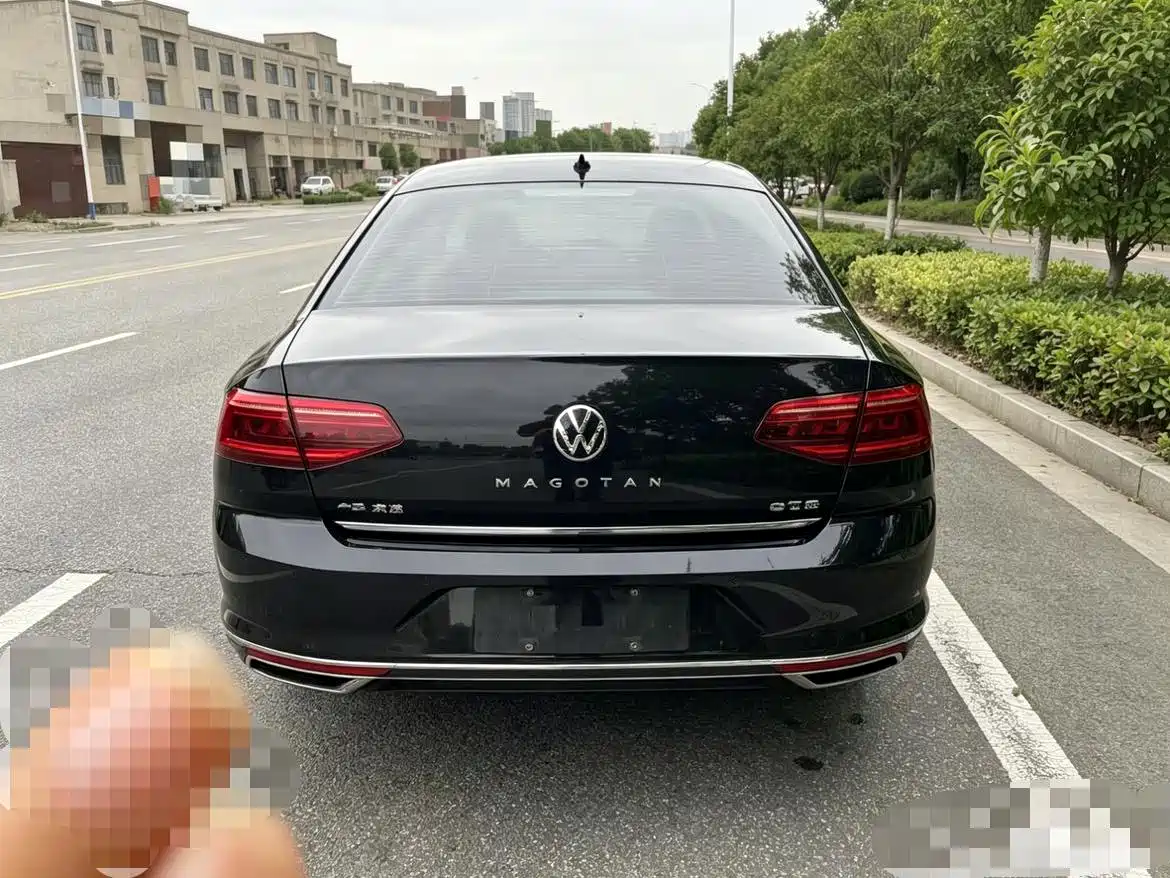 Volkswagen Magotan GTE Plug-in Hybrid 2022 GTE Luxury фото 8