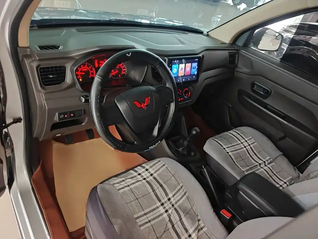 Wuling Motors Wuling Hongguang V 2024 2022 1.5L Power Take Edition Enclosed Van Electric Power Steering LAR