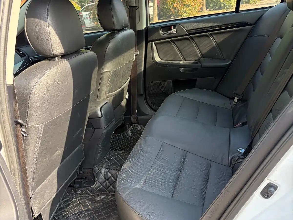 Mitsubishi Lancer EX 2012 Zhishang 1.8L CVT Luxury фото 12
