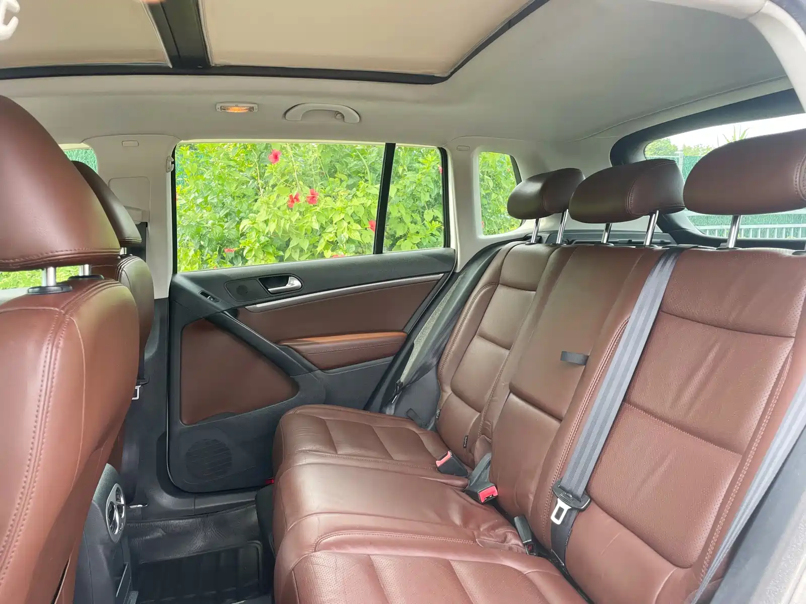 Photo 17 - Volkswagen Tiguan