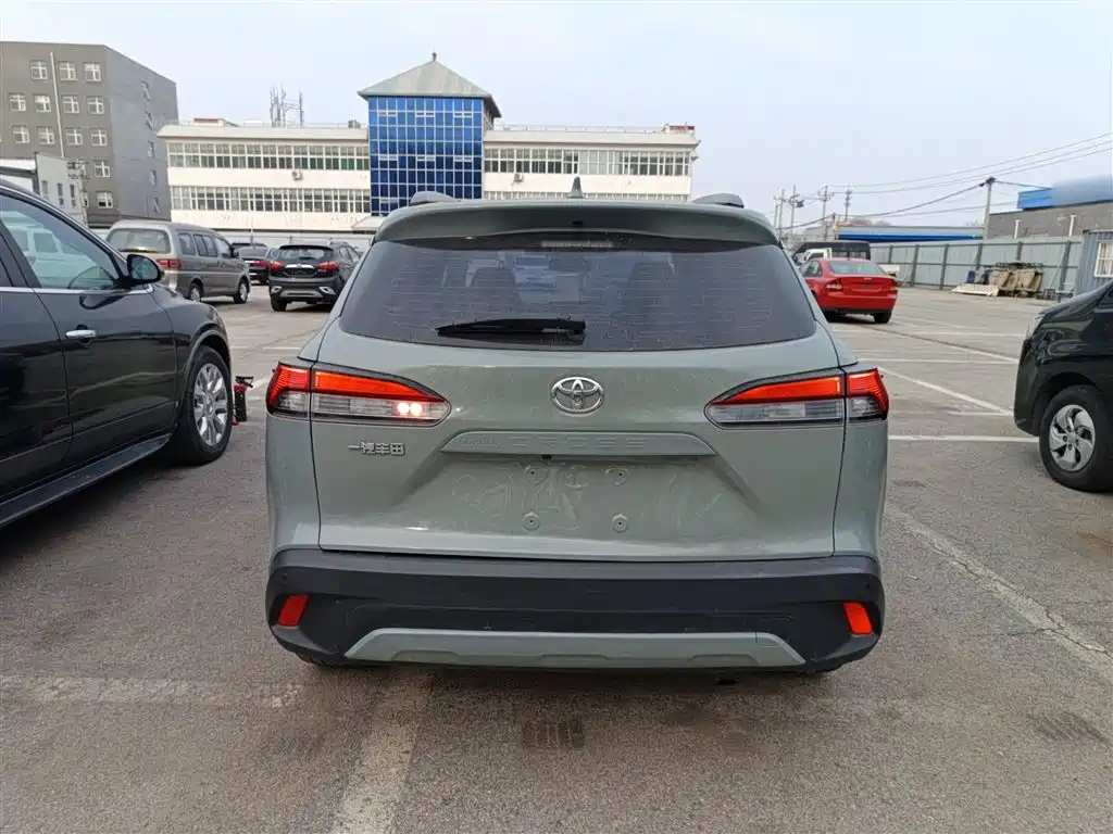 Toyota Corolla Cross 2022 2.0L Flagship Edition фото 6