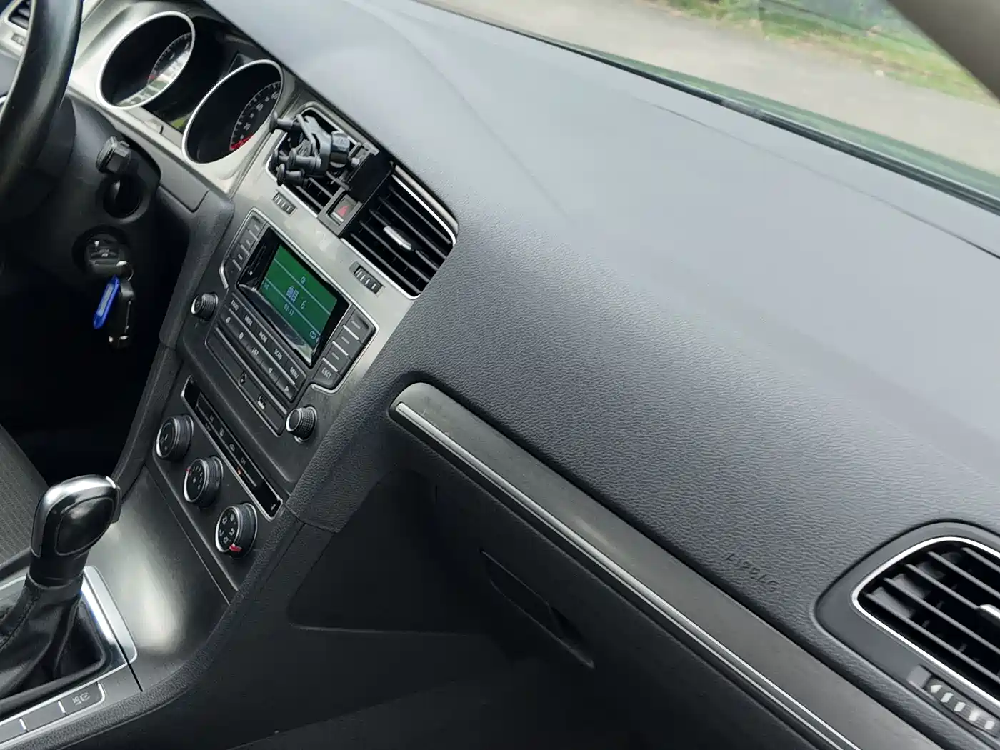 Volkswagen Golf 2014 1.6L Automatic Fashion Edition фото 22