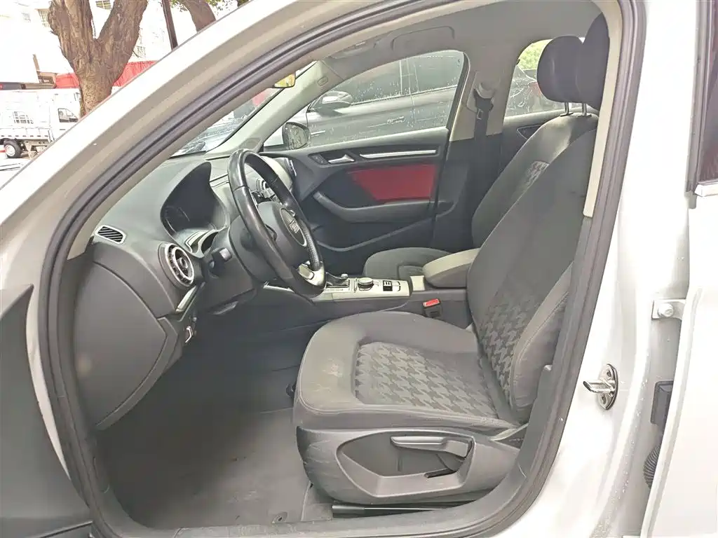 Audi A3 2016 Limousine 35 TFSI Progressive фото 7