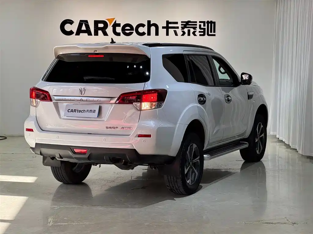Dongfeng Fengdu Paladin 2023 Model 2.0T 4WD Premium Edition фото 4