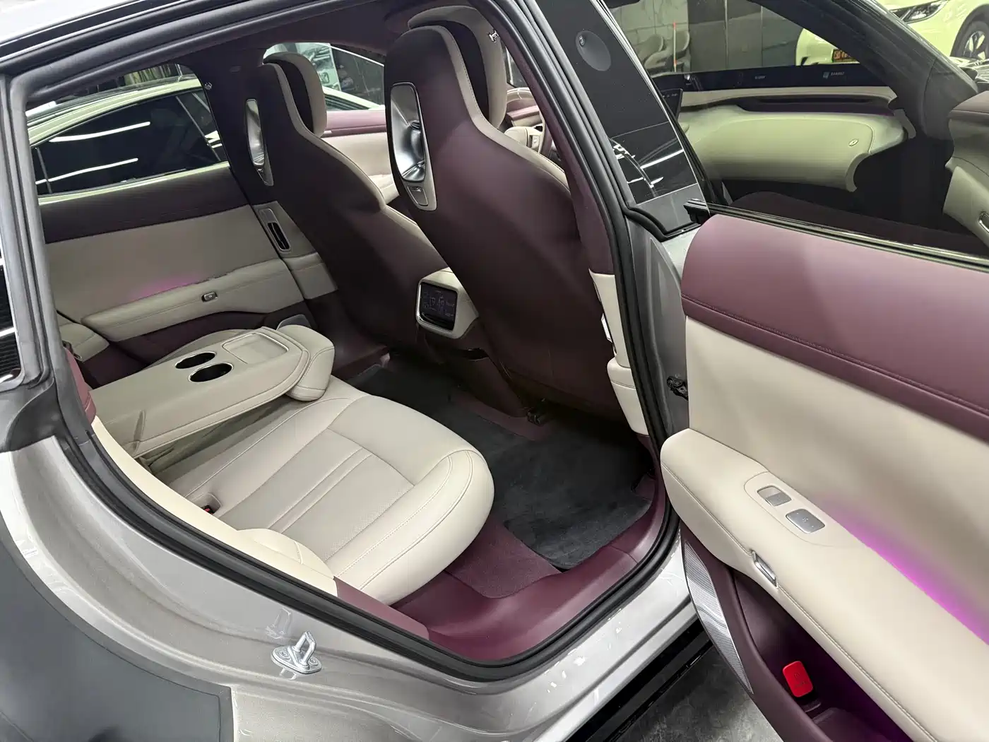 Xiaomi Auto Xiaomi YU7 2025 Extended Range RWD Edition фото 6