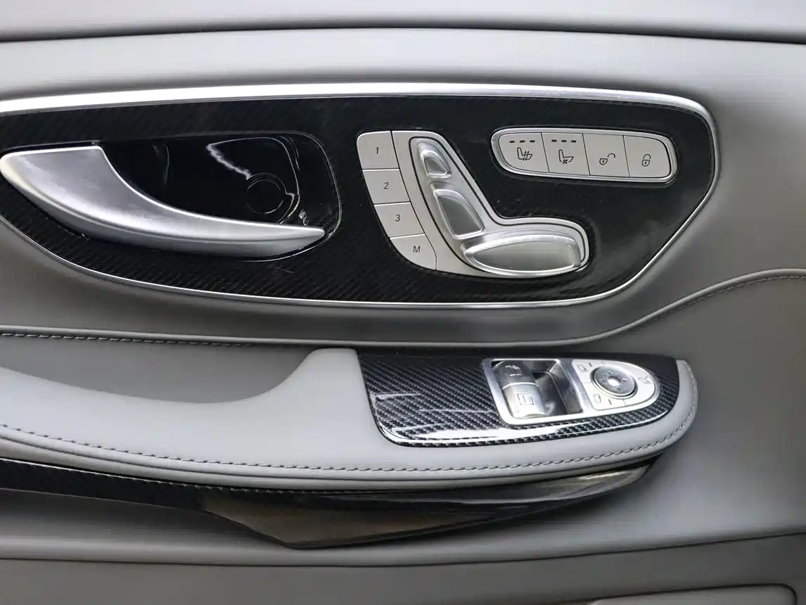 Mercedes-Benz V-Class 2024 V 300 L Long Wheelbase Premium фото 8