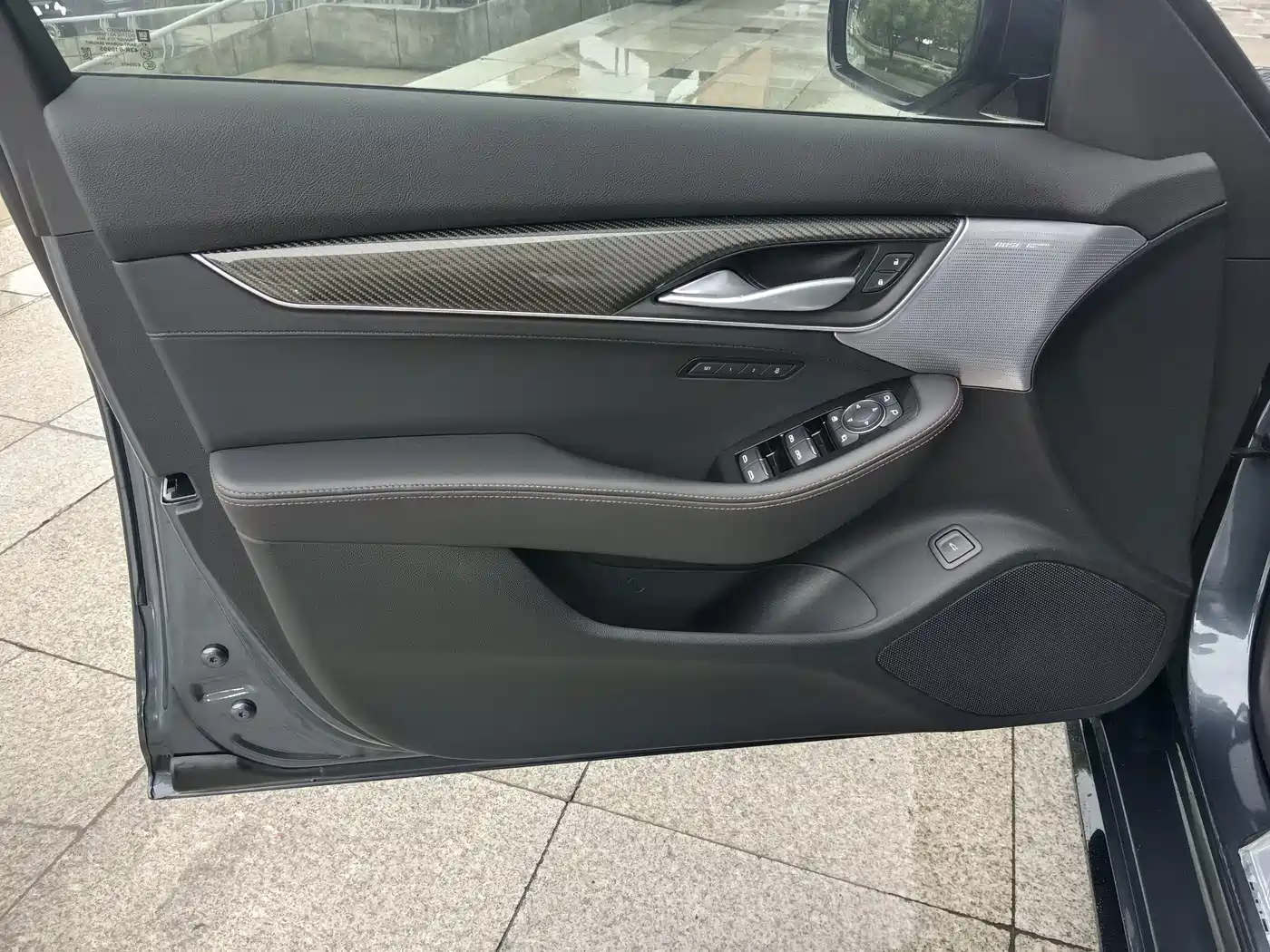 Фото 13 - Cadillac CT5