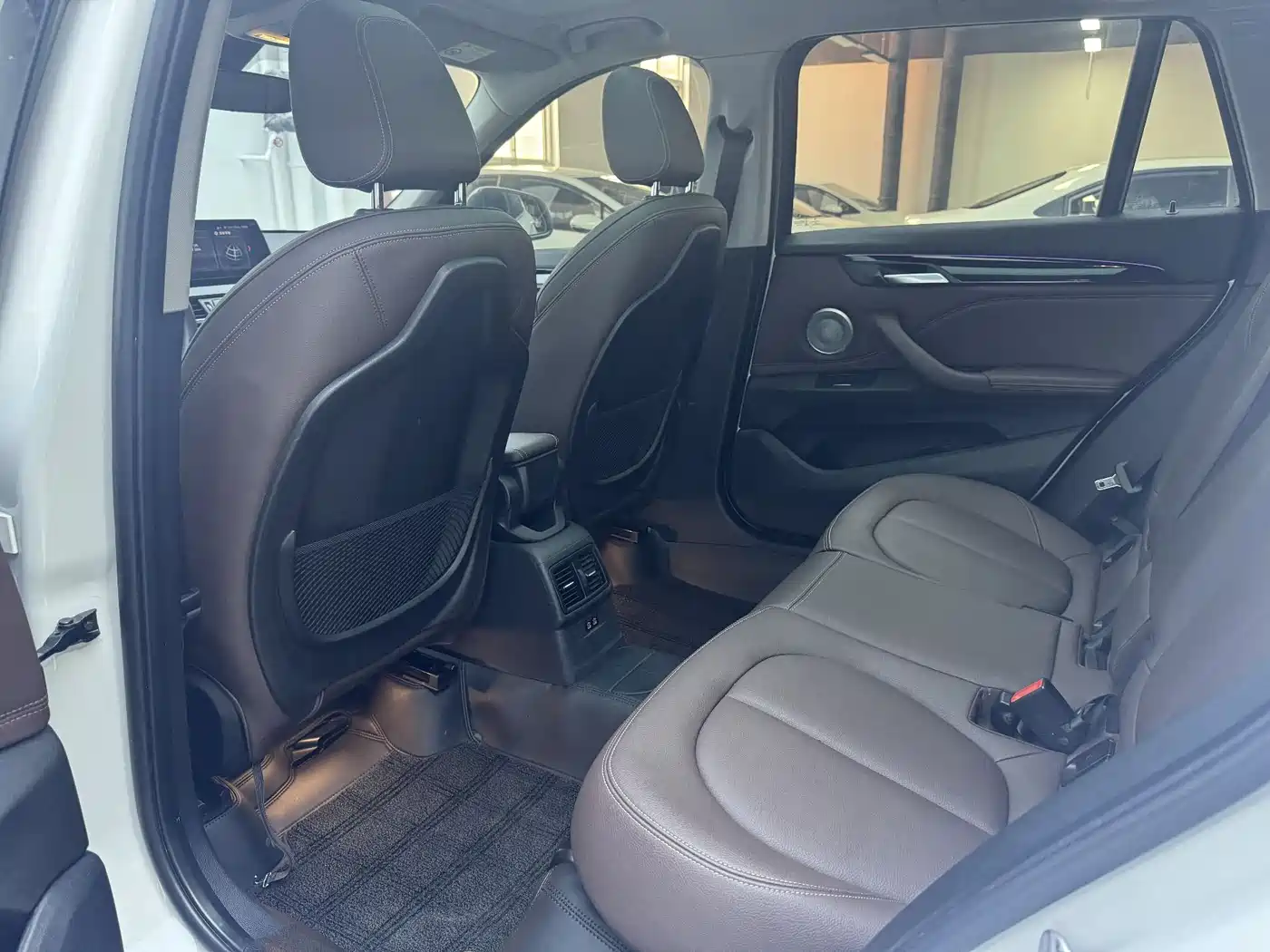 BMW X1 2021 Facelift sDrive20Li Premium фото 9